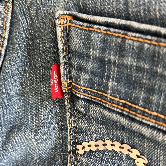 Levi’s 512 Perfectly Slimming Bermuda Denim Shorts - Picture 8 of 11